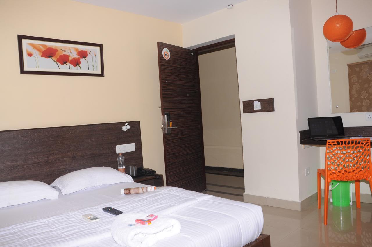 Hotel Orangeinn Omr Perungudi Chennai Exterior photo